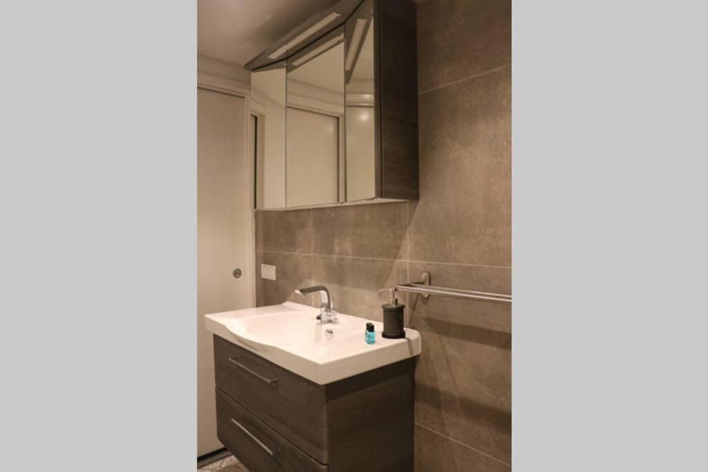Ruim Appartement In Prachtige Fiets-Wandelomgeving Абкауде Екстериор снимка